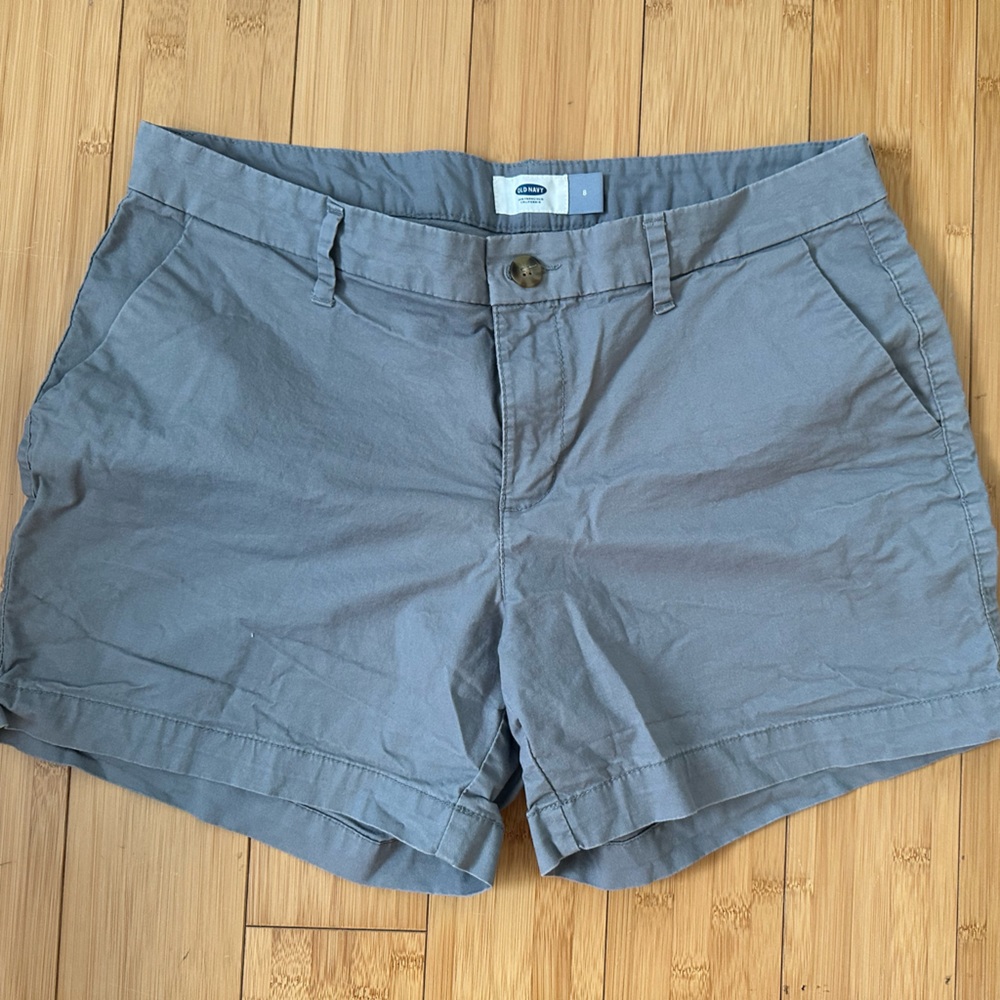 Women’s Old Navy shorts size 8 gray